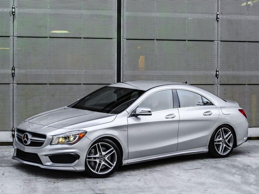  Mercedes-Benz CLA45 AMG 2013 года  (US) (фото 26 из 32)
